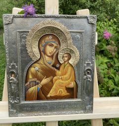 Рукописная икона Тихвинская с окладом 8 (Размер 26*31 см)